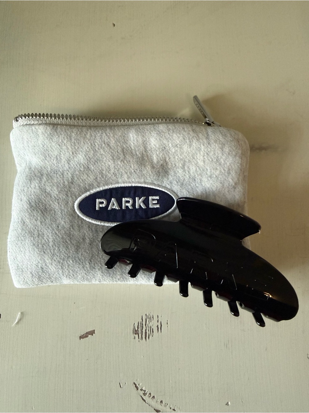 Parke hair clip and pouch • NWT • Black